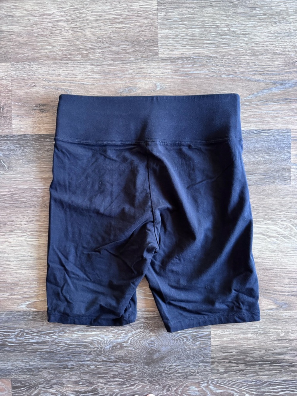 Champion Black High-Rise Bike Shorts with pleats - Picture 3 of 3
